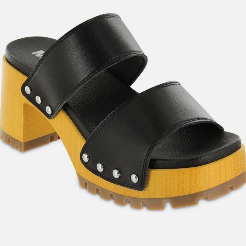 MIA Stefani Dual-Strap Platform Sandals Black